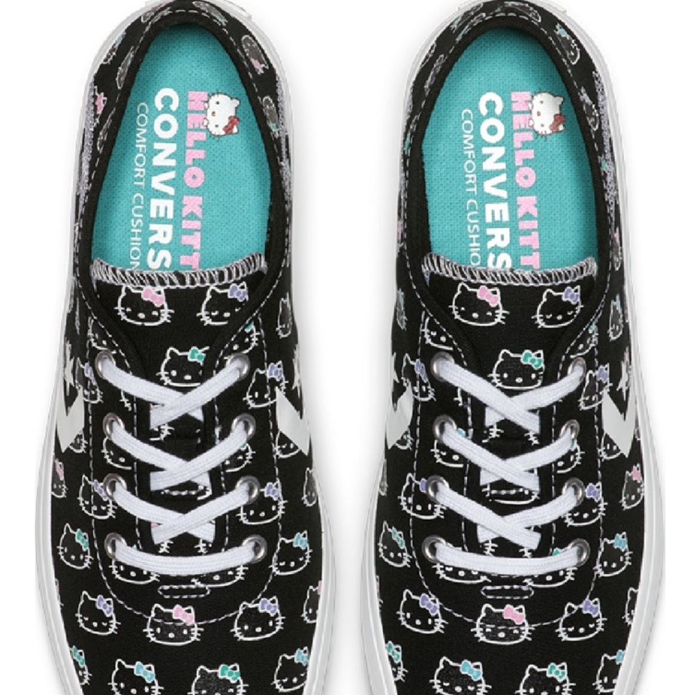 ❗️SOLD OUT CONVERSE X HELLO KITTY WOMENS SIZE 9.5 - Picture 2 of 8
